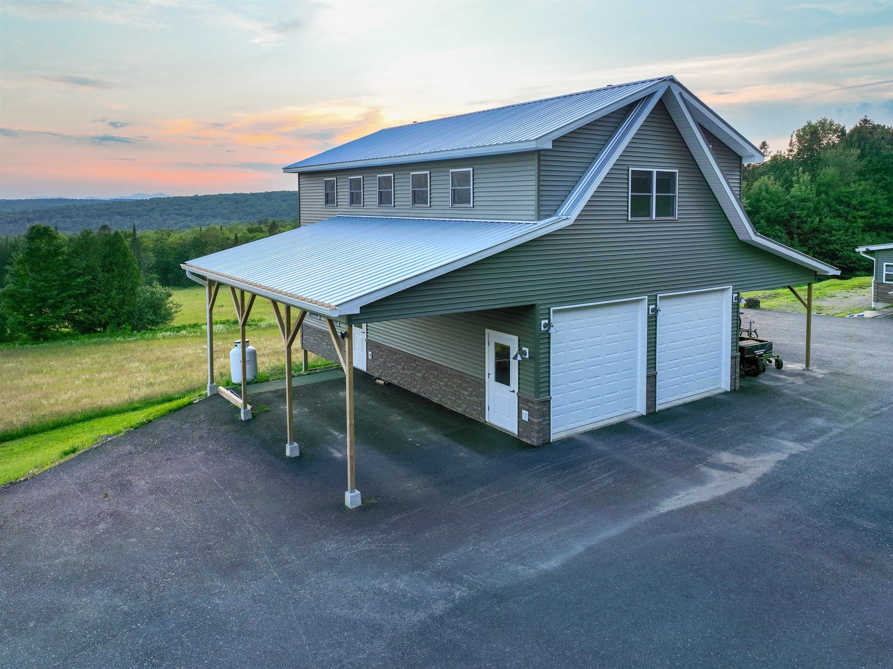 Charleston, Vermont, 05872, United States, 3 Bedrooms Bedrooms, ,1 BathroomBathrooms,Residential,For Sale,1893368