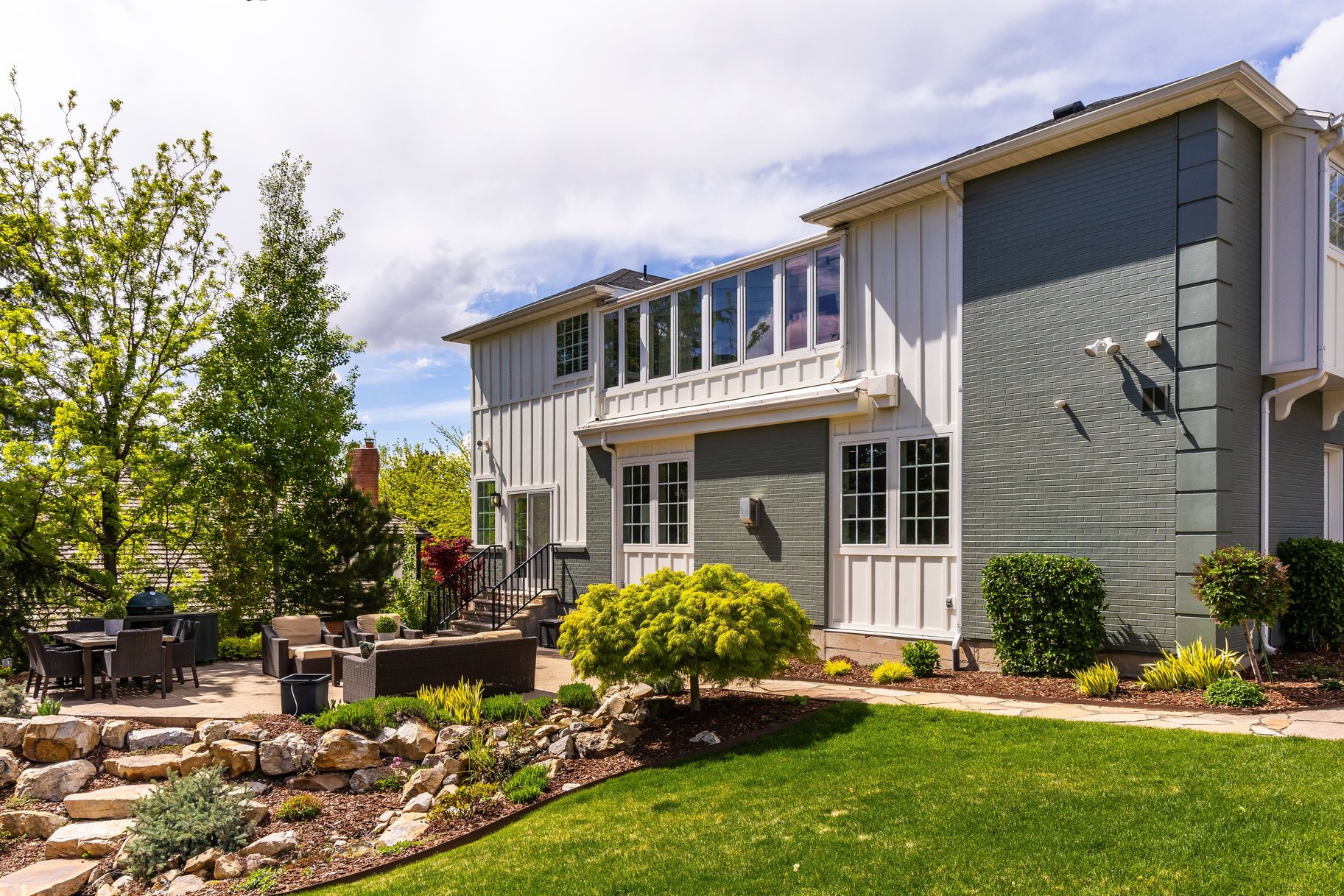  BEAUTIFULLY UPDATED FEDERAL HEIGHTS TWO STORY HOME - 物件實景