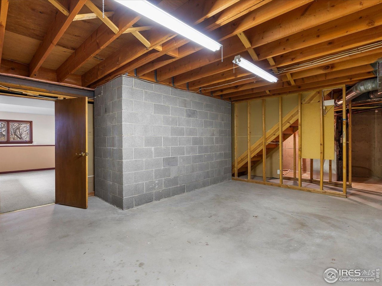 Boulder, Colorado, 80301, United States, 3 Bedrooms Bedrooms, ,3 BathroomsBathrooms,Residential,For Sale,1991465