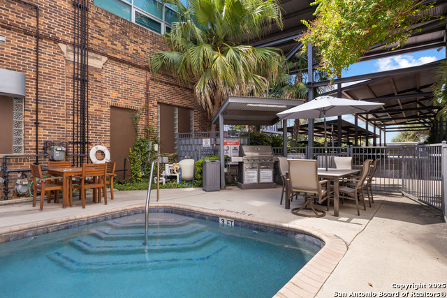 San Antonio, Texas, 78204, United States, 3 Bedrooms Bedrooms, ,2 BathroomsBathrooms,Residential,For Sale,1961680