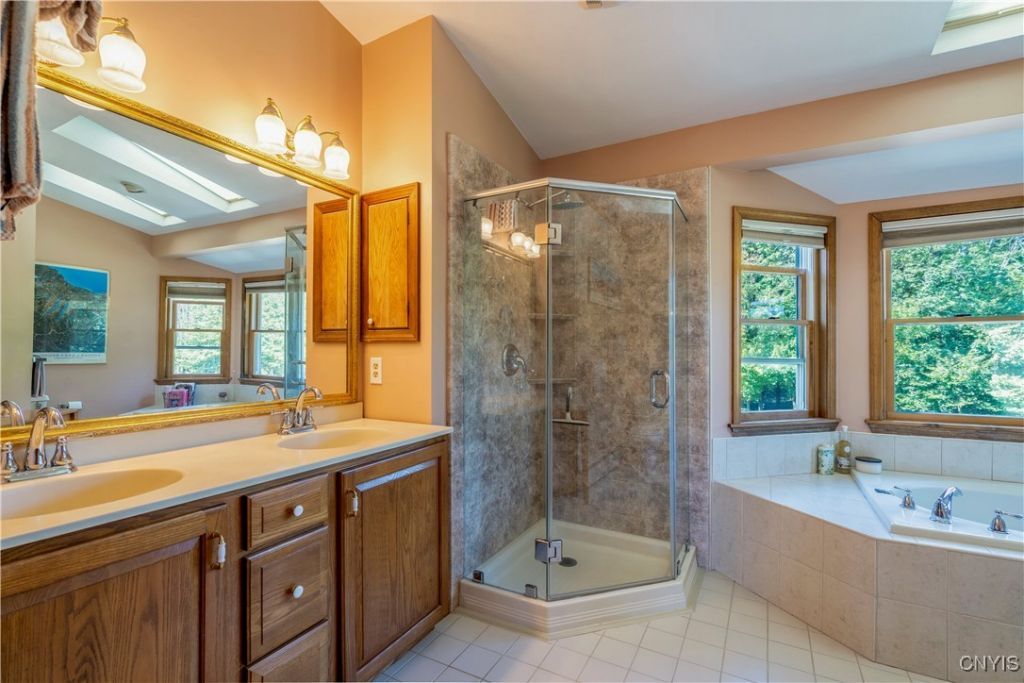 West Monroe, New York, 13167, United States, 4 Bedrooms Bedrooms, ,3 BathroomsBathrooms,Residential,For Sale,1939598