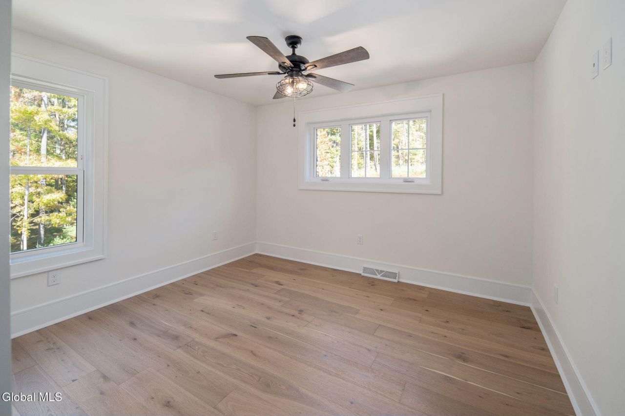 Lake George, New York, 12845, United States, 3 Bedrooms Bedrooms, ,3 BathroomsBathrooms,Residential,For Sale,1961144