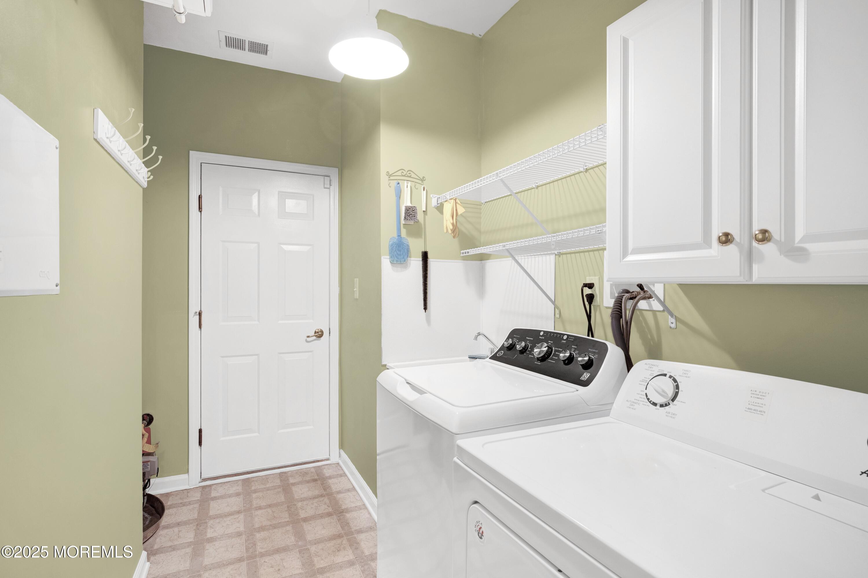 Jackson, New Jersey, 08527, United States, 3 Bedrooms Bedrooms, ,2 BathroomsBathrooms,Residential,For Sale,1913077