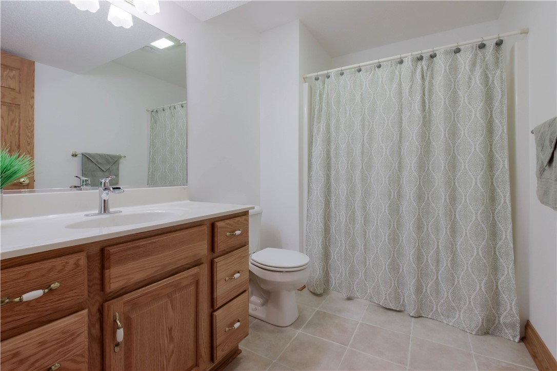 Chippewa Falls, Wisconsin, 54729, United States, 3 Bedrooms Bedrooms, ,4 BathroomsBathrooms,Residential,For Sale,1994232