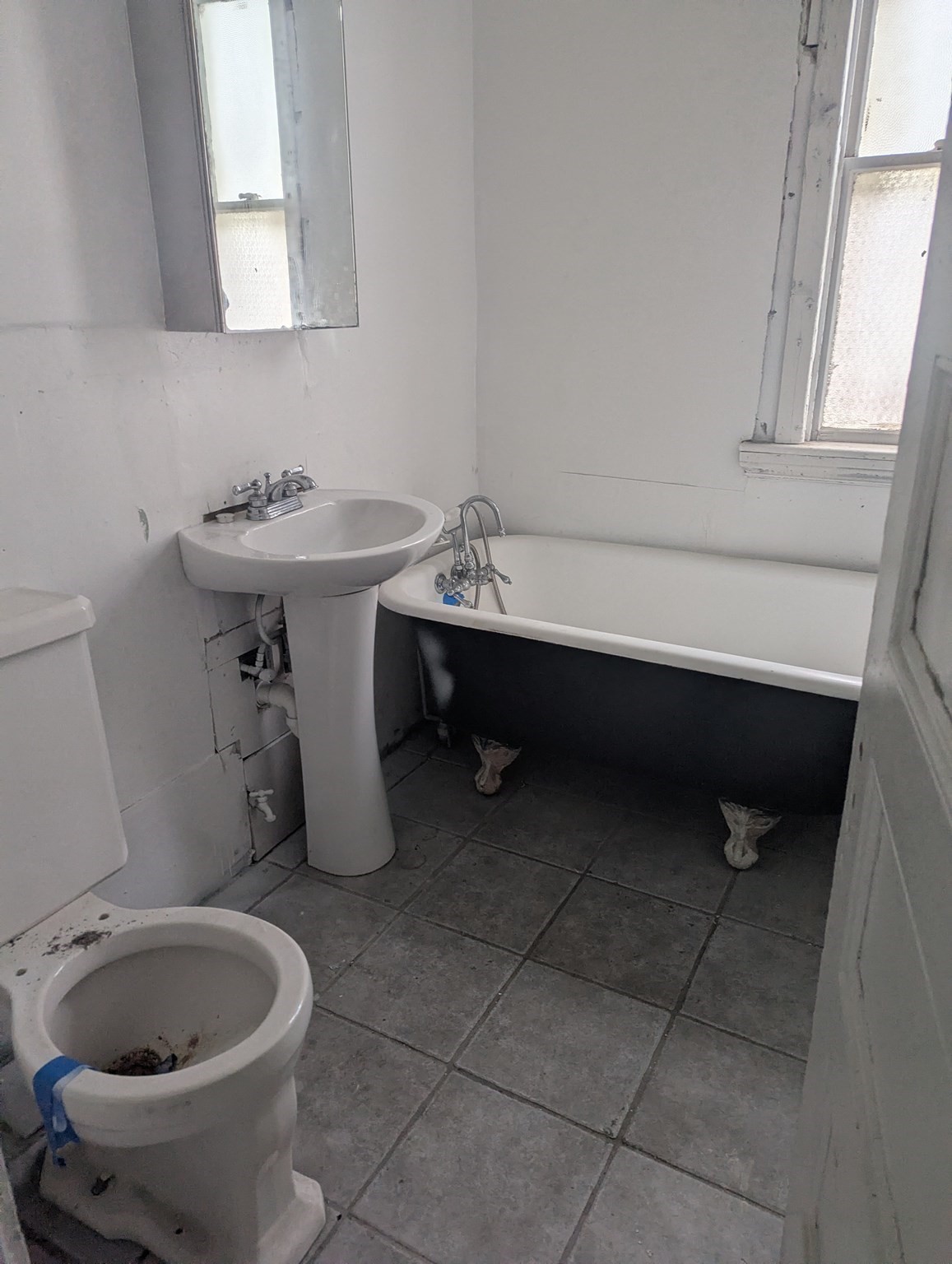 Dorchester, Massachusetts, 02121, United States, 6 Bedrooms Bedrooms, ,2 BathroomsBathrooms,Residential,For Sale,1887544