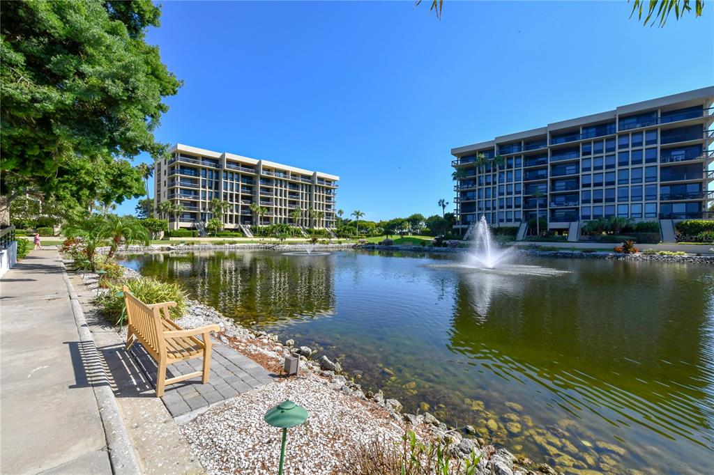 Longboat Key, Florida, 34228, United States, 2 Bedrooms Bedrooms, ,2 BathroomsBathrooms,Residential,For Sale,1995565