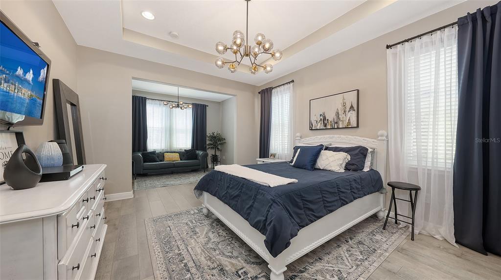 Sarasota, Florida, 34243, United States, 5 Bedrooms Bedrooms, ,4 BathroomsBathrooms,Residential,For Sale,1927282