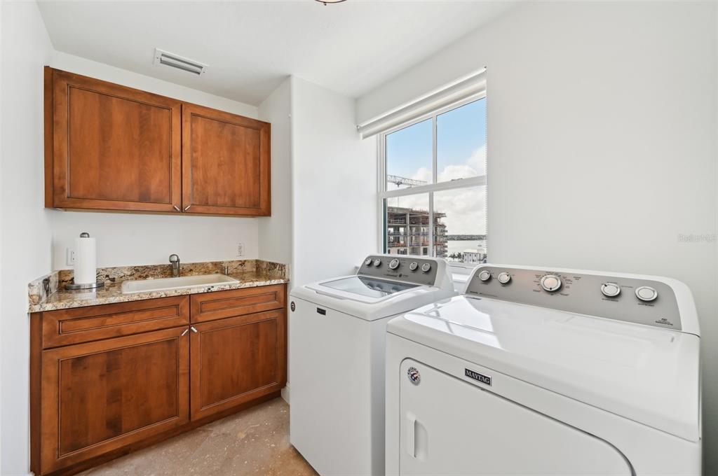 Sarasota, Florida, 34236, United States, 3 Bedrooms Bedrooms, ,4 BathroomsBathrooms,Residential,For Sale,1967677