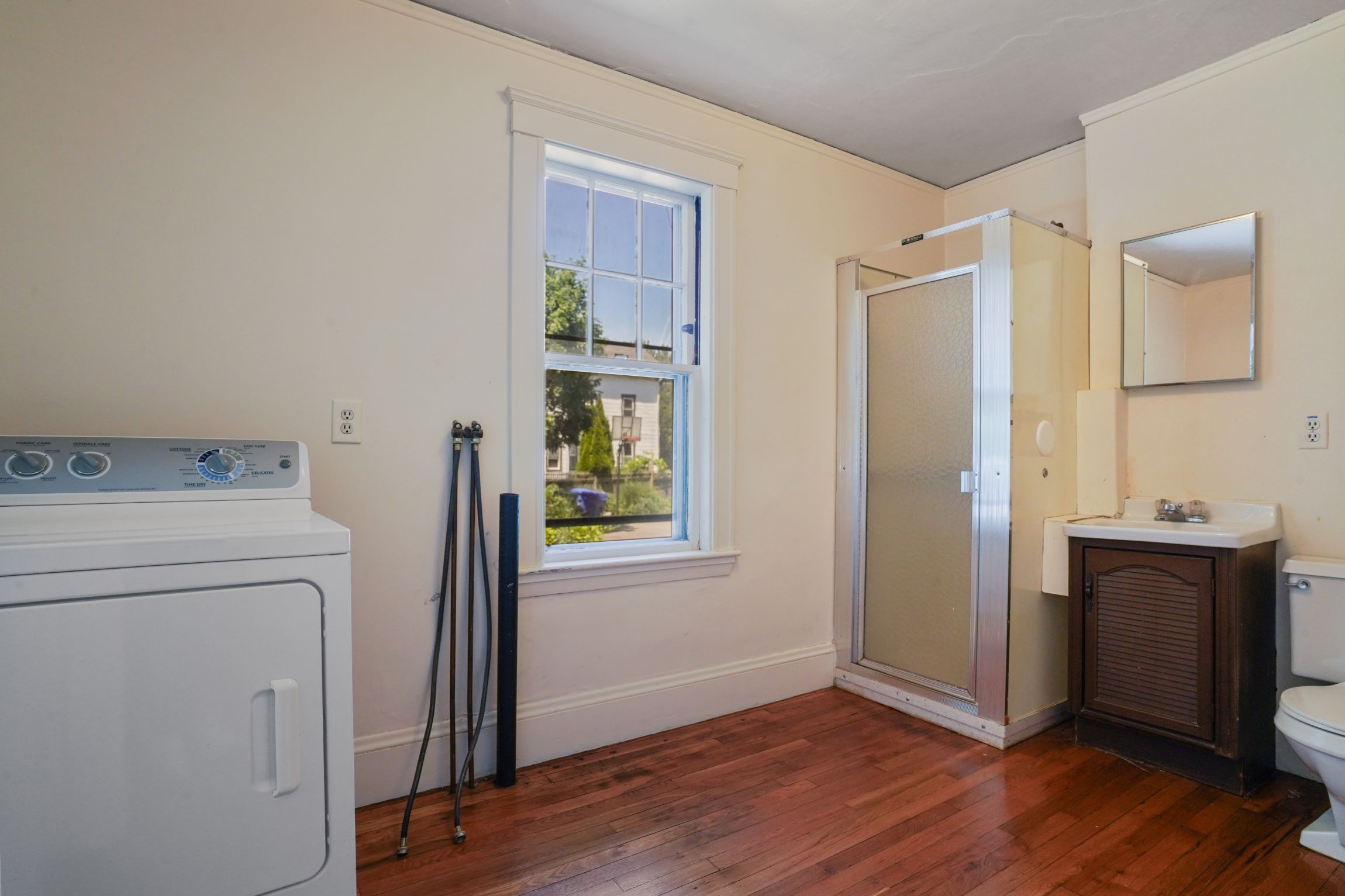  379-381 Newtonville Ave, Newton, MA, 02460 - 物件實景