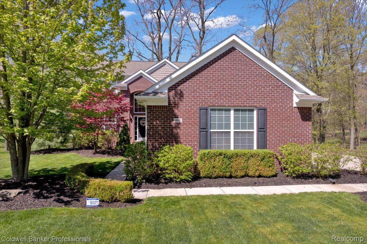 Oxford, Michigan, 48371, United States, 5 Bedrooms Bedrooms, ,4 BathroomsBathrooms,Residential,For Sale,1940303