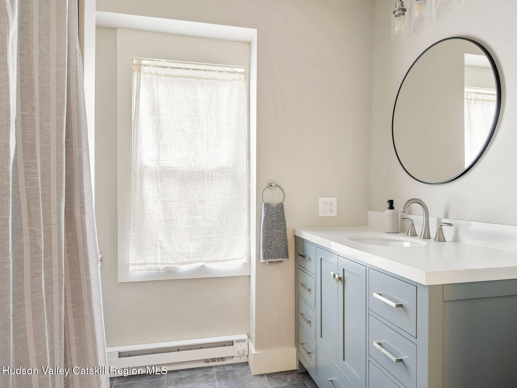 Rosendale, New York, 12472, United States, 3 Bedrooms Bedrooms, ,3 BathroomsBathrooms,Residential,For Sale,1998107