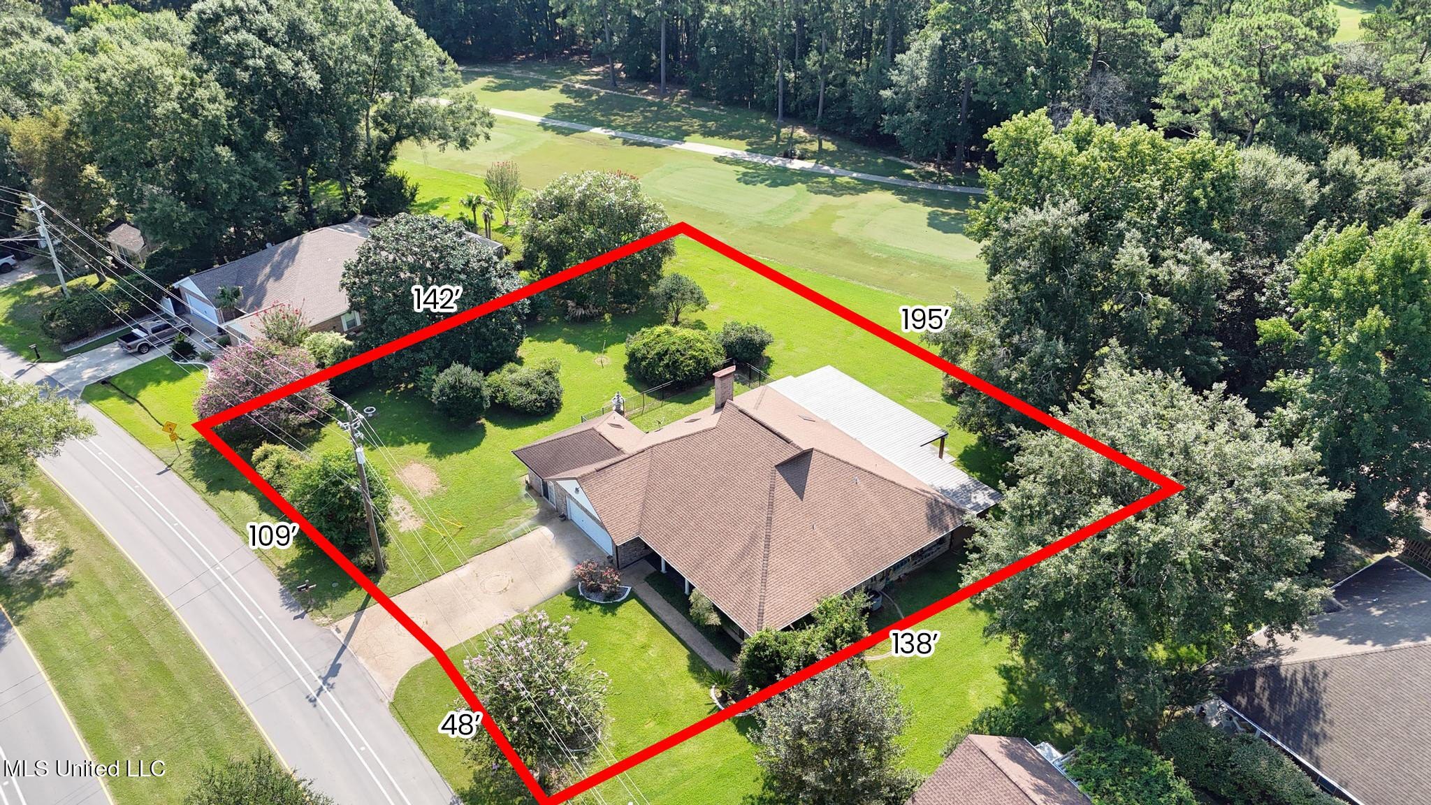 Diamondhead, Mississippi, 39525, United States, 3 Bedrooms Bedrooms, ,4 BathroomsBathrooms,Residential,For Sale,1923554