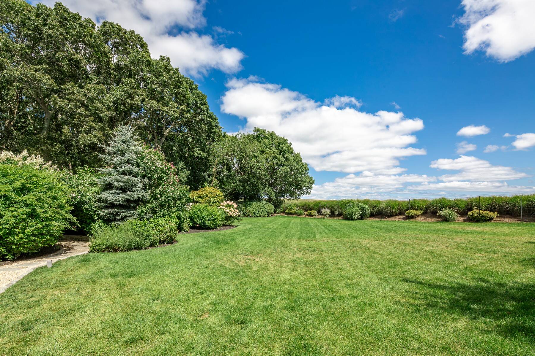  Serene Gated Retreat with Farm Vistas in Water Mill - 物件實景
