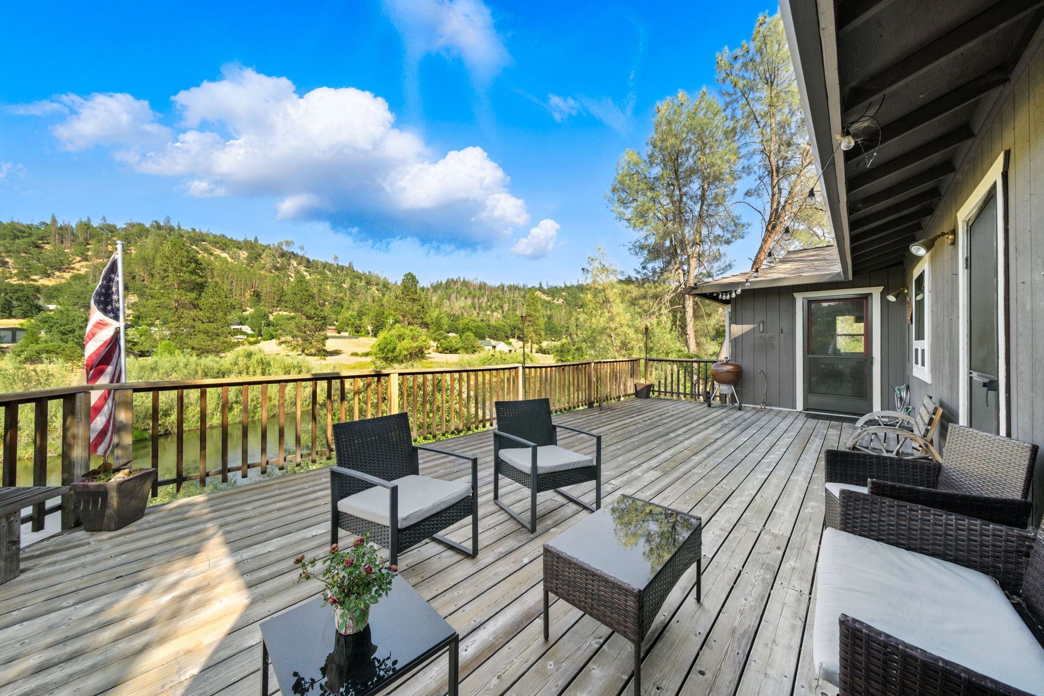 Lewiston, California, 96052, United States, 3 Bedrooms Bedrooms, ,3 BathroomsBathrooms,Residential,For Sale,1937334