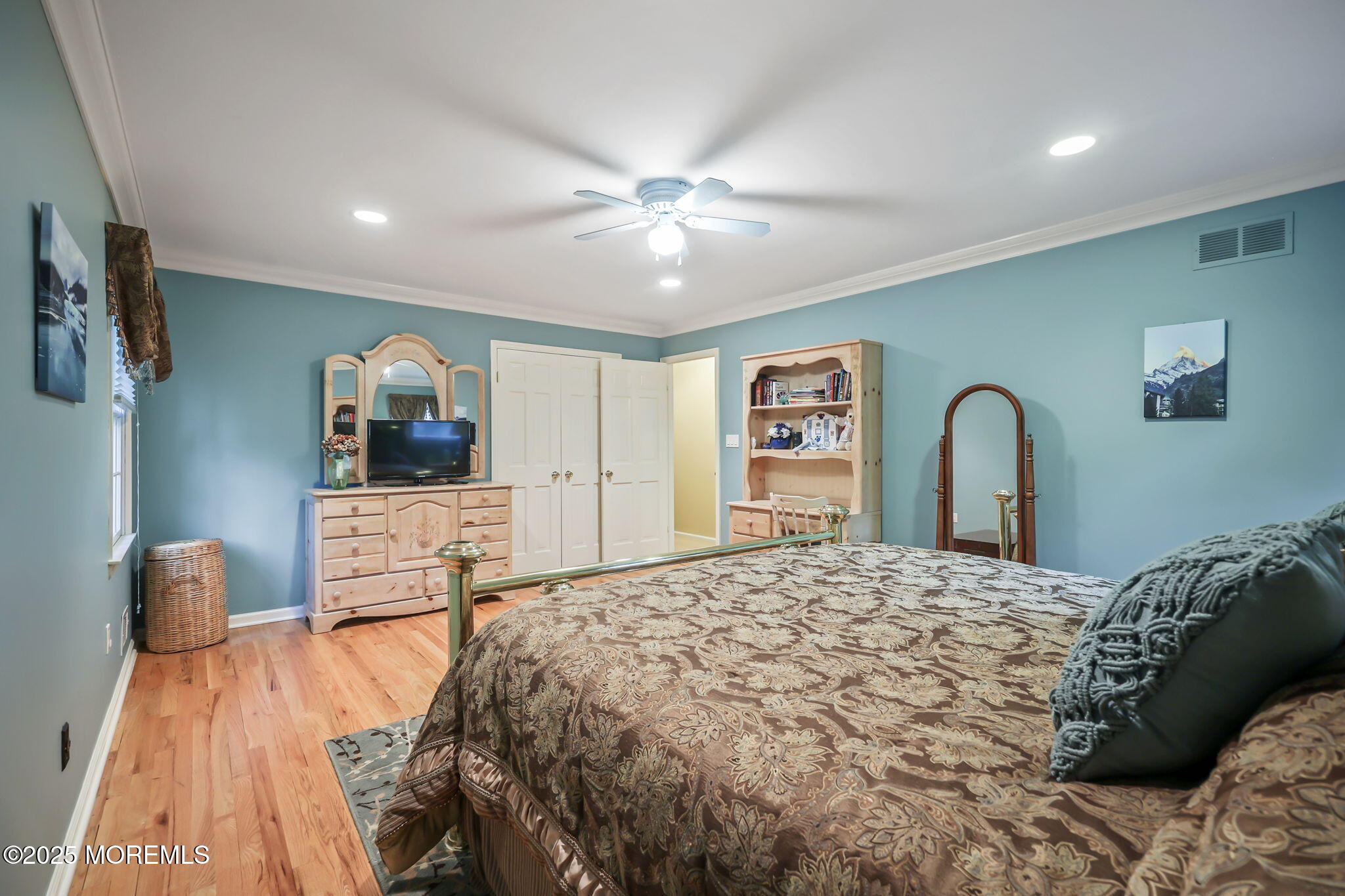 Marlboro, New Jersey, 07746, United States, 5 Bedrooms Bedrooms, ,3 BathroomsBathrooms,Residential,For Sale,1924539