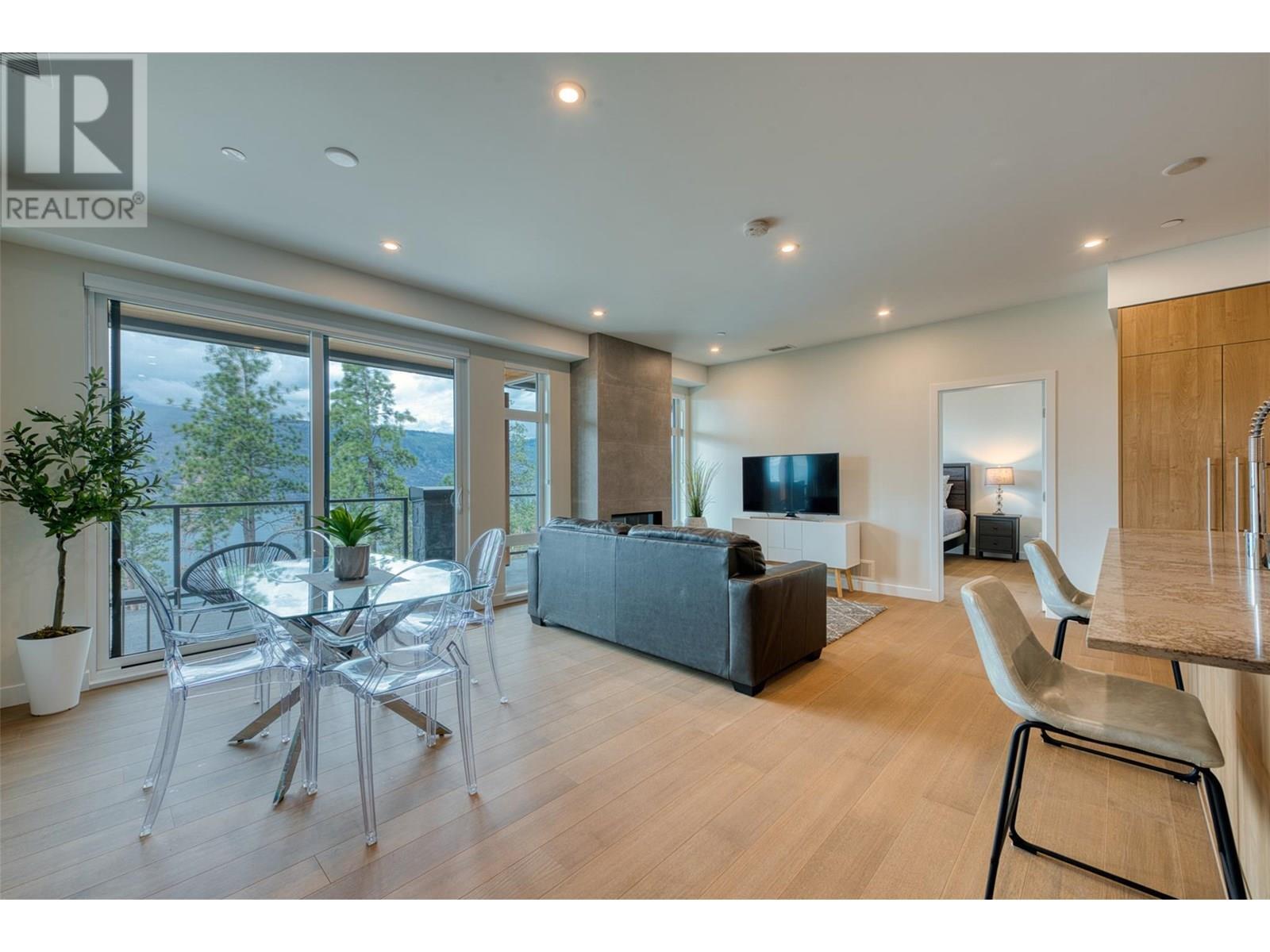 LAKE COUNTRY, British Columbia, V4V 0C4, CA, 2 Bedrooms Bedrooms, ,2 BathroomsBathrooms,Residential,For Sale,1896027