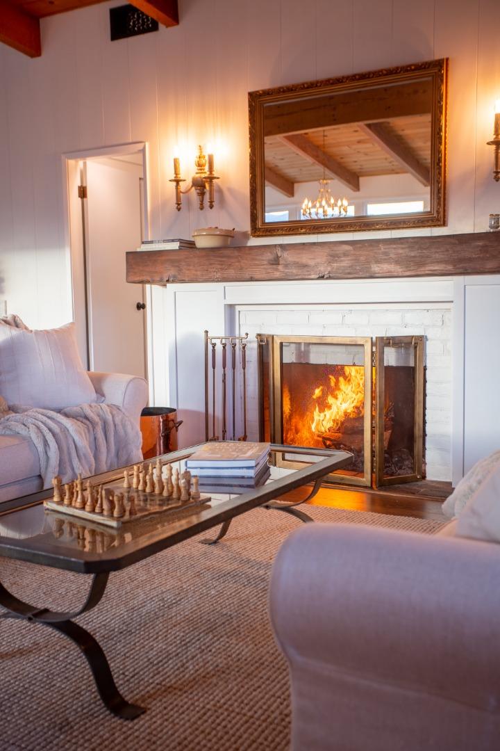 Carmel Valley, California, 93924, United States, 4 Bedrooms Bedrooms, ,3 BathroomsBathrooms,Residential,For Sale,1999707