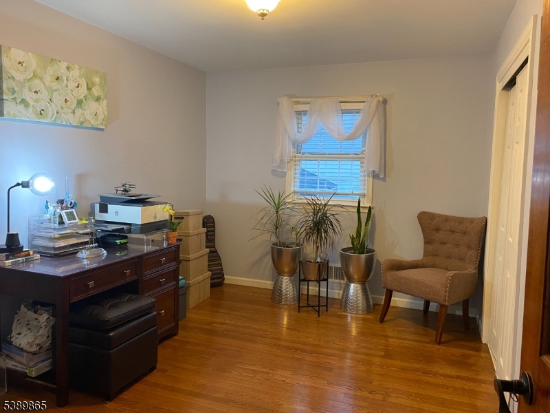 Kenilworth Boro, New Jersey, 07033, United States, 4 Bedrooms Bedrooms, ,3 BathroomsBathrooms,Residential,For Sale,1960760