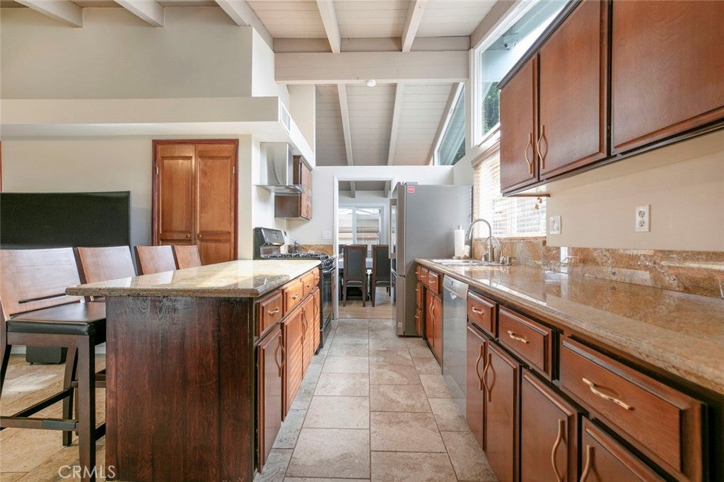 Granada Hills, California, 91344, United States, 3 Bedrooms Bedrooms, ,2 BathroomsBathrooms,Residential,For Sale,1940925