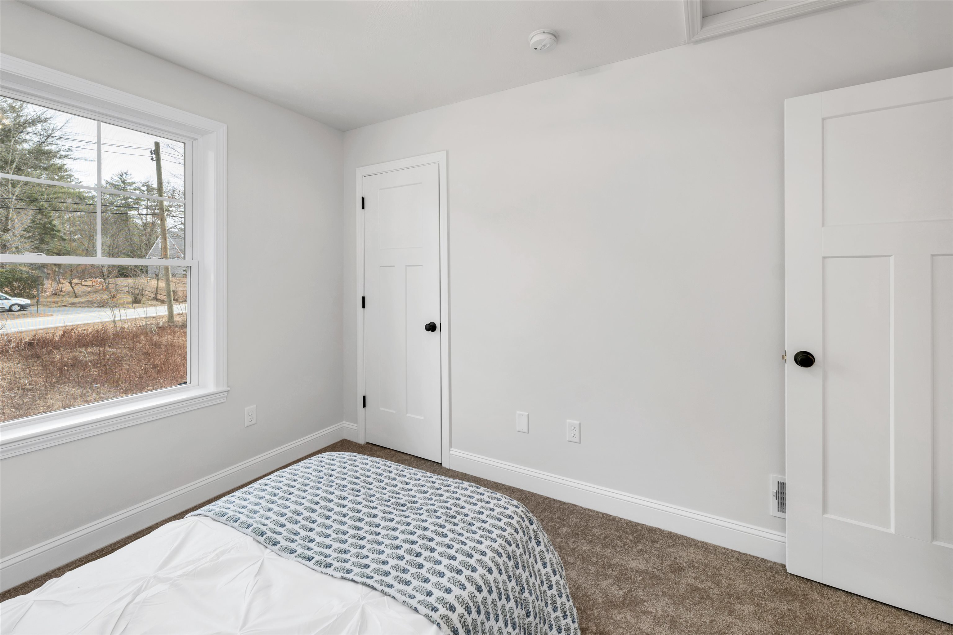 Litchfield, New Hampshire, 03052, United States, 3 Bedrooms Bedrooms, ,2 BathroomsBathrooms,Residential,For Sale,1860040