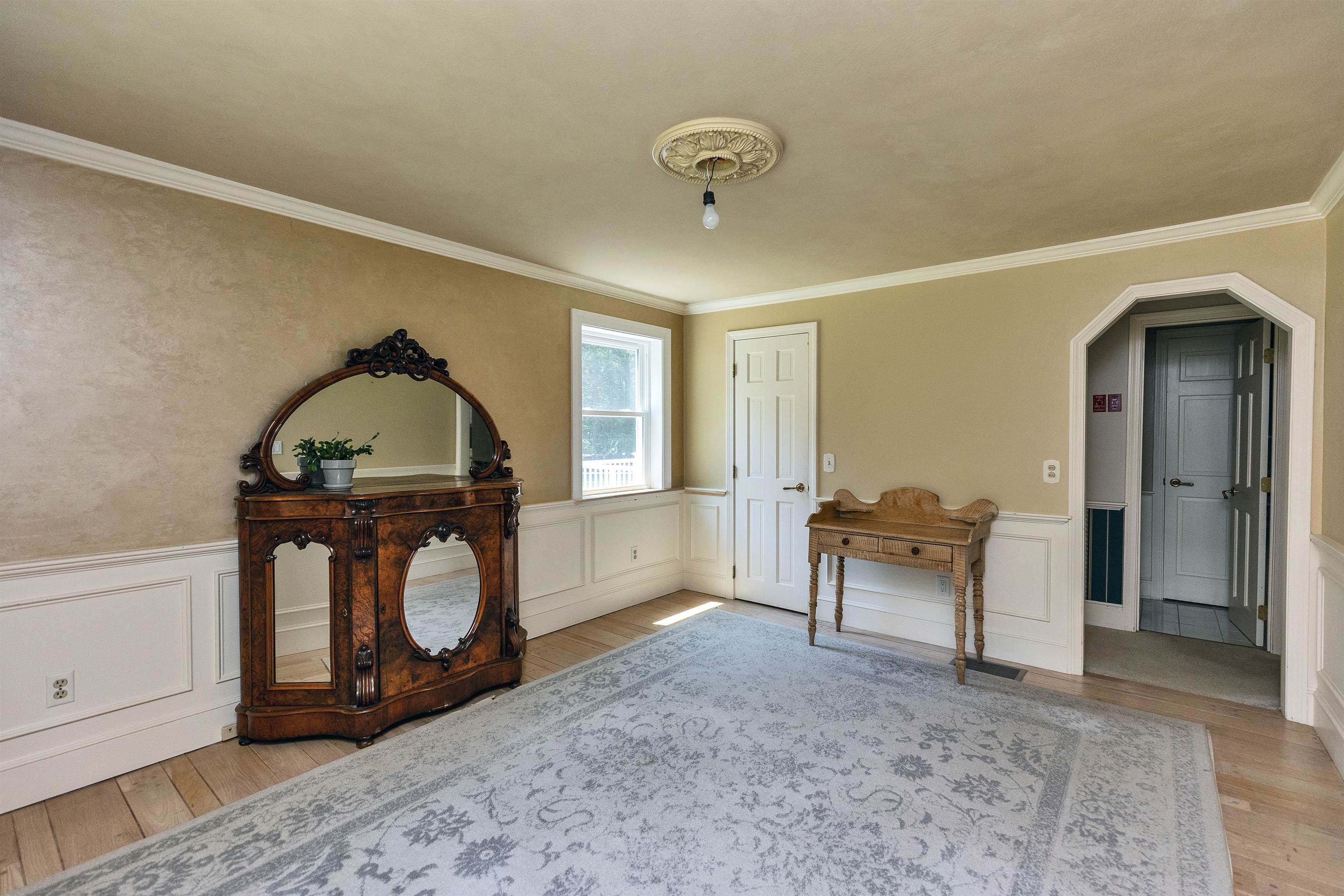Mont Vernon, New Hampshire, 03057, United States, 3 Bedrooms Bedrooms, ,2 BathroomsBathrooms,Residential,For Sale,1868452