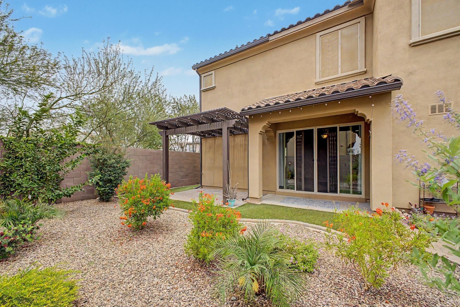  2369 W Gloria Lane  Phoenix, AZ - 物件實景