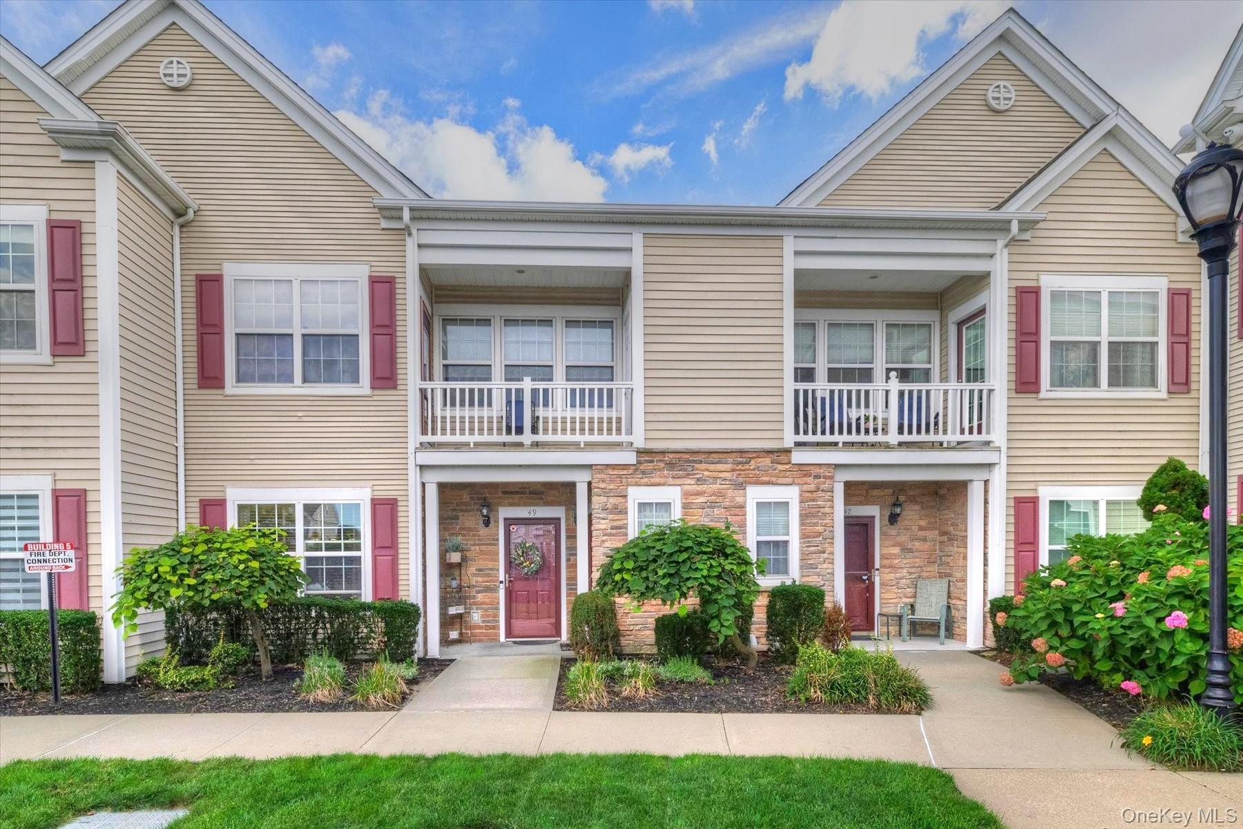 Wexford Ln, Oceanside, NY 11572 #1