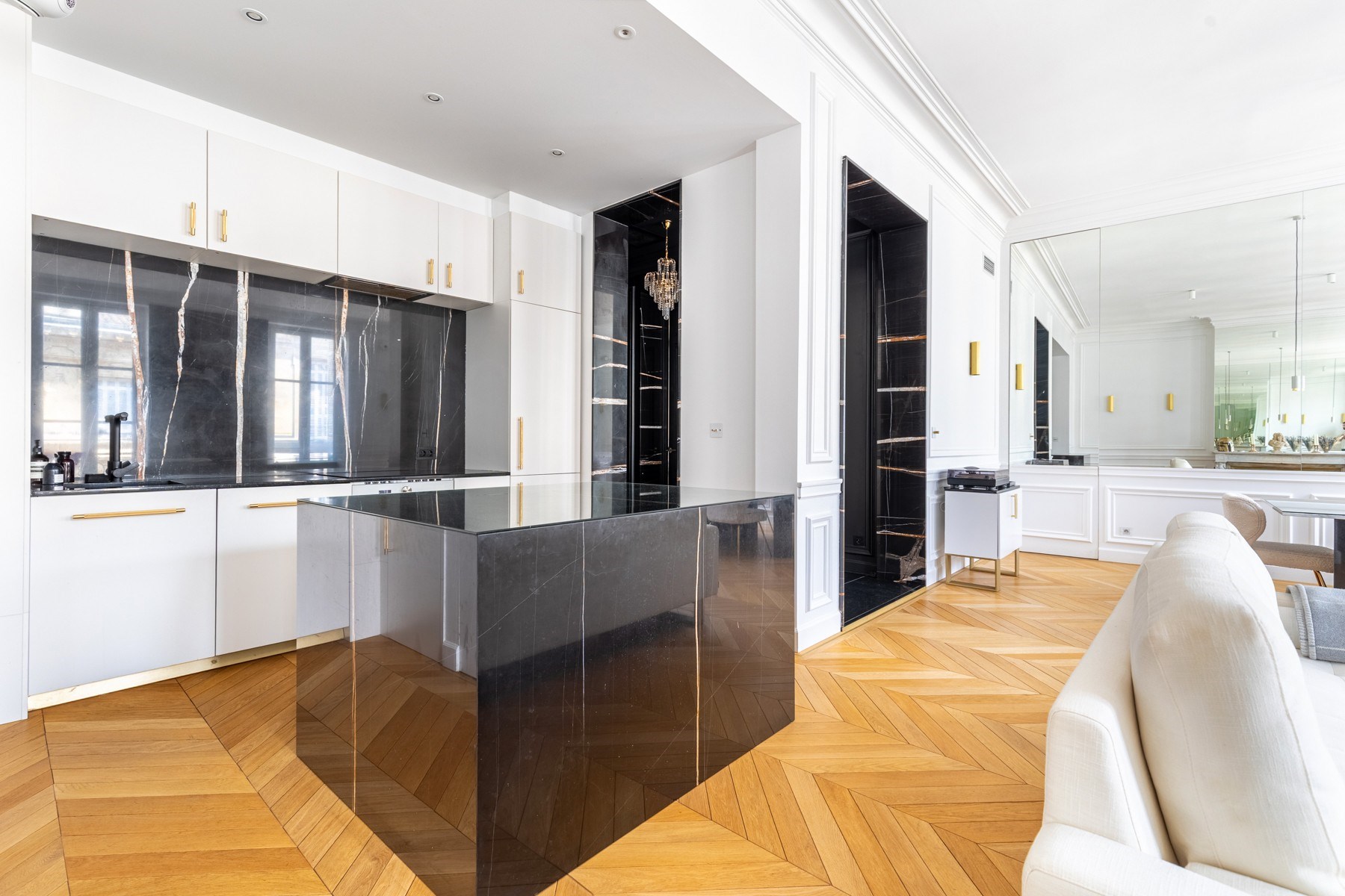  BORDEAUX – TRIANGLE AREA – EXQUISITE BOURGEOIS APARTMENT – 2 BEDROOMS – LIFT - 物件實景