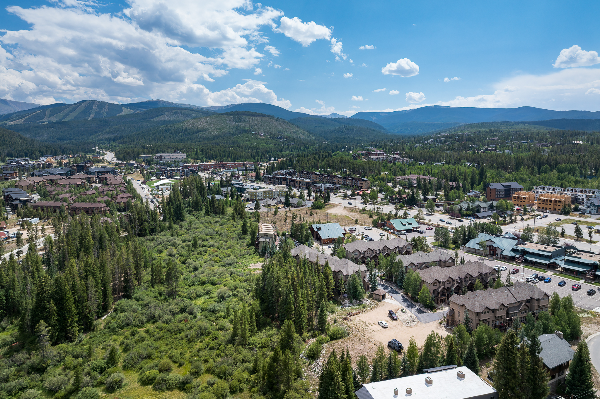  Thoughtfully Designed For Comfortable Mountain Living - 物件實景