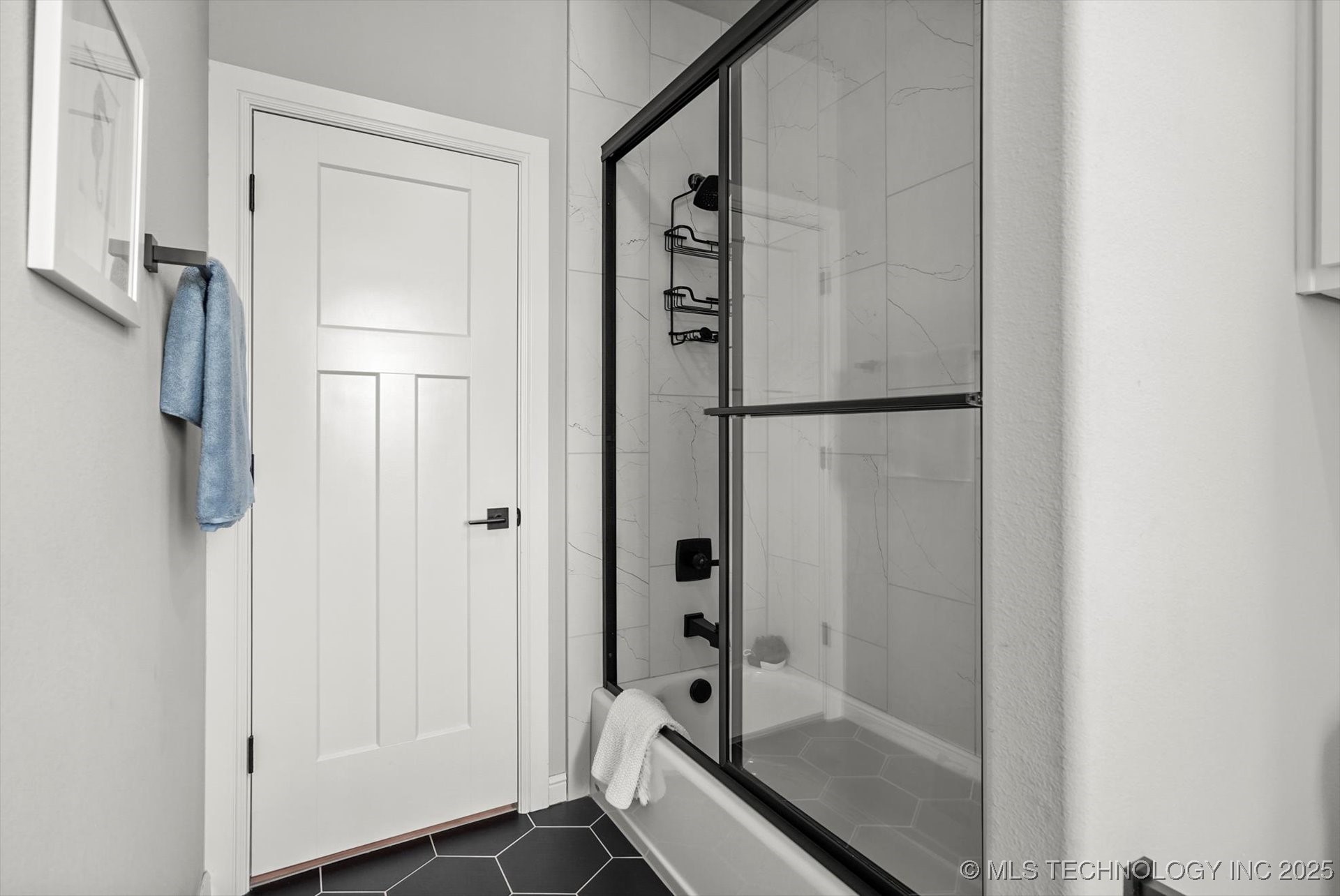 Owasso, Oklahoma, 74055, United States, 3 Bedrooms Bedrooms, ,4 BathroomsBathrooms,Residential,For Sale,1986225