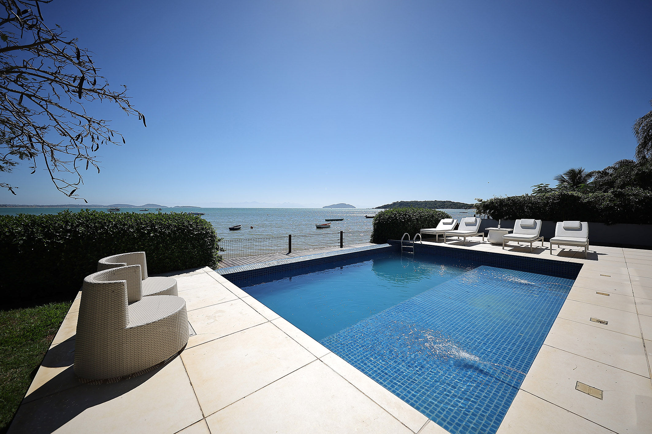  Beachfront House with Six Suites and Sunset Views in Manguinhos, Búzios - 物件實景