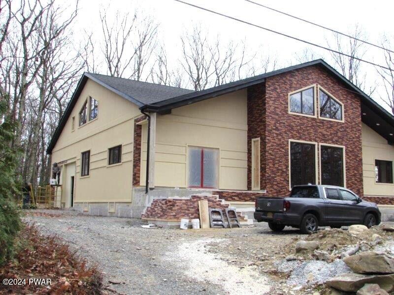 Lords Valley, Pennsylvania, 18428, United States, 5 Bedrooms Bedrooms, ,3 BathroomsBathrooms,Residential,For Sale,1983244