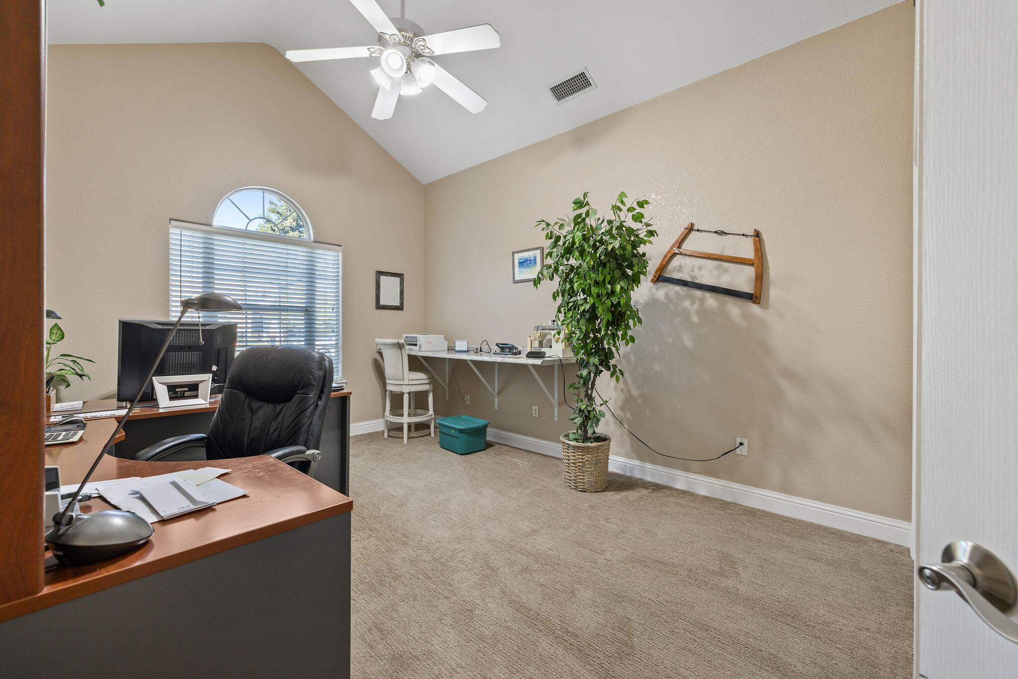 Visalia, California, 93292, United States, 4 Bedrooms Bedrooms, ,3 BathroomsBathrooms,Residential,For Sale,1977045