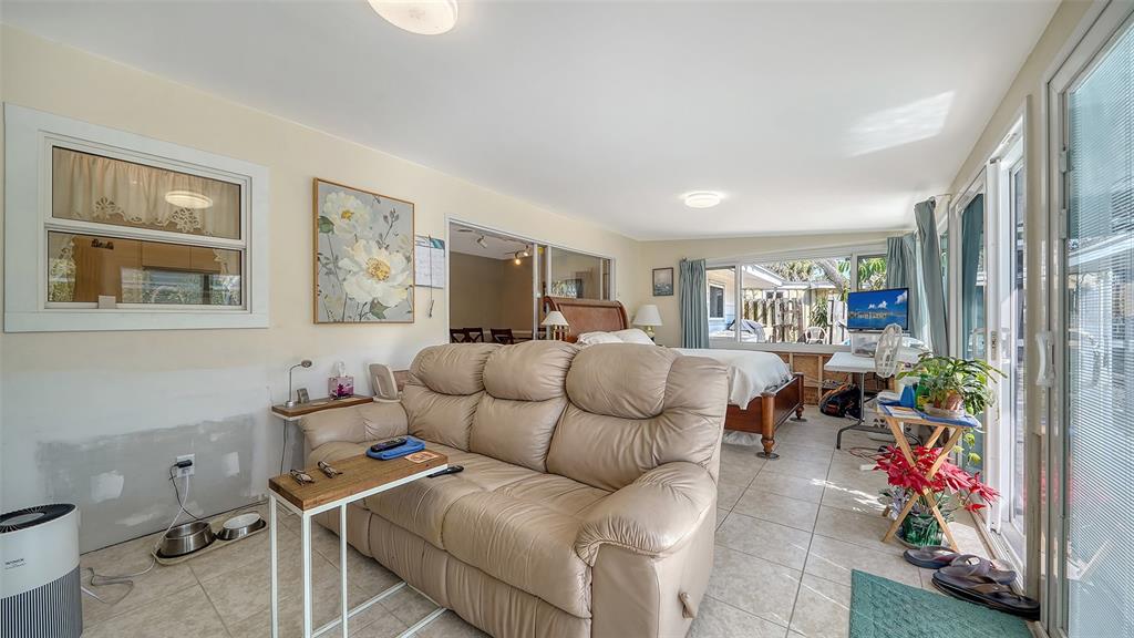 Sarasota, Florida, 34242, United States, 4 Bedrooms Bedrooms, ,3 BathroomsBathrooms,Residential,For Sale,1885427