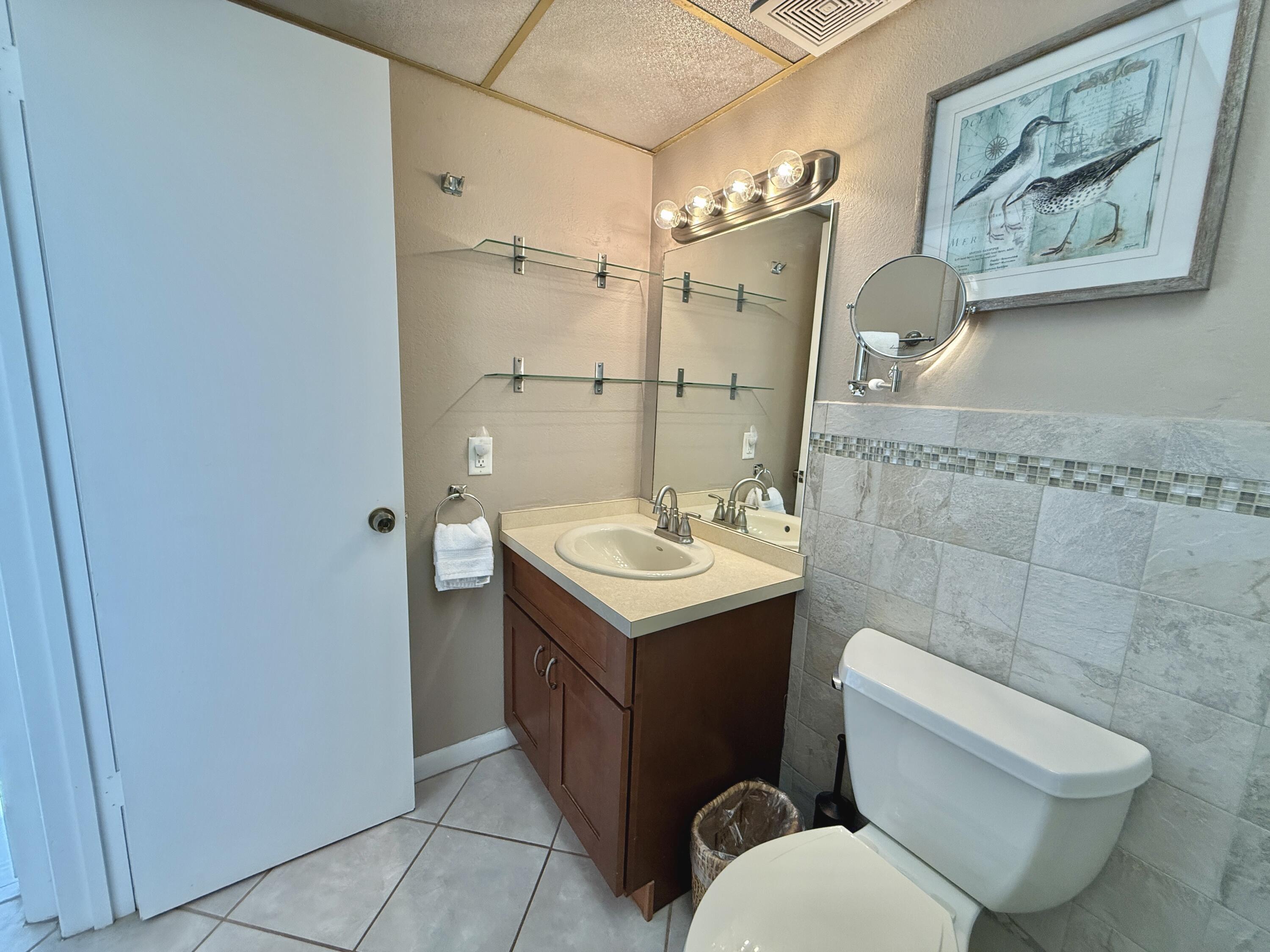 KEY LARGO, Florida, 33037, United States, 2 Bedrooms Bedrooms, ,2 BathroomsBathrooms,Residential,For Sale,1995585