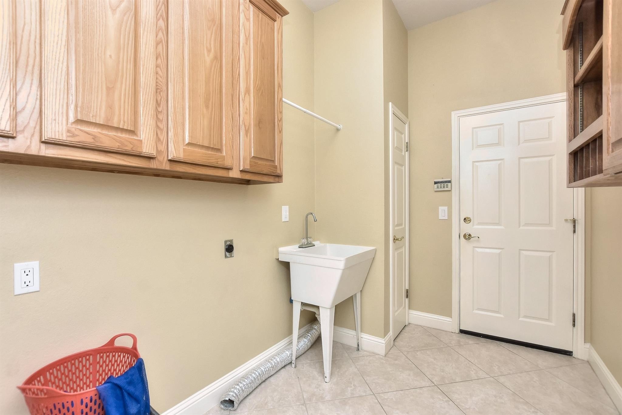 Georgetown, Texas, 78633, United States, 2 Bedrooms Bedrooms, ,2 BathroomsBathrooms,Residential,For Sale,1977670