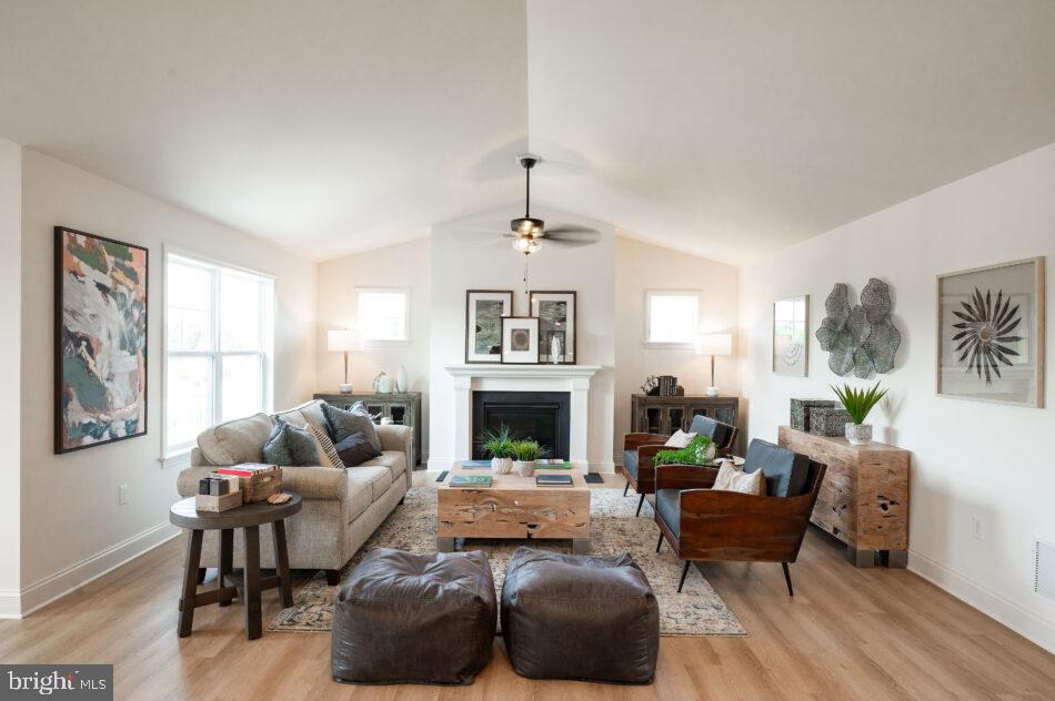 Harrisburg, Pennsylvania, 17112, United States, 3 Bedrooms Bedrooms, ,2 BathroomsBathrooms,Residential,For Sale,1827896