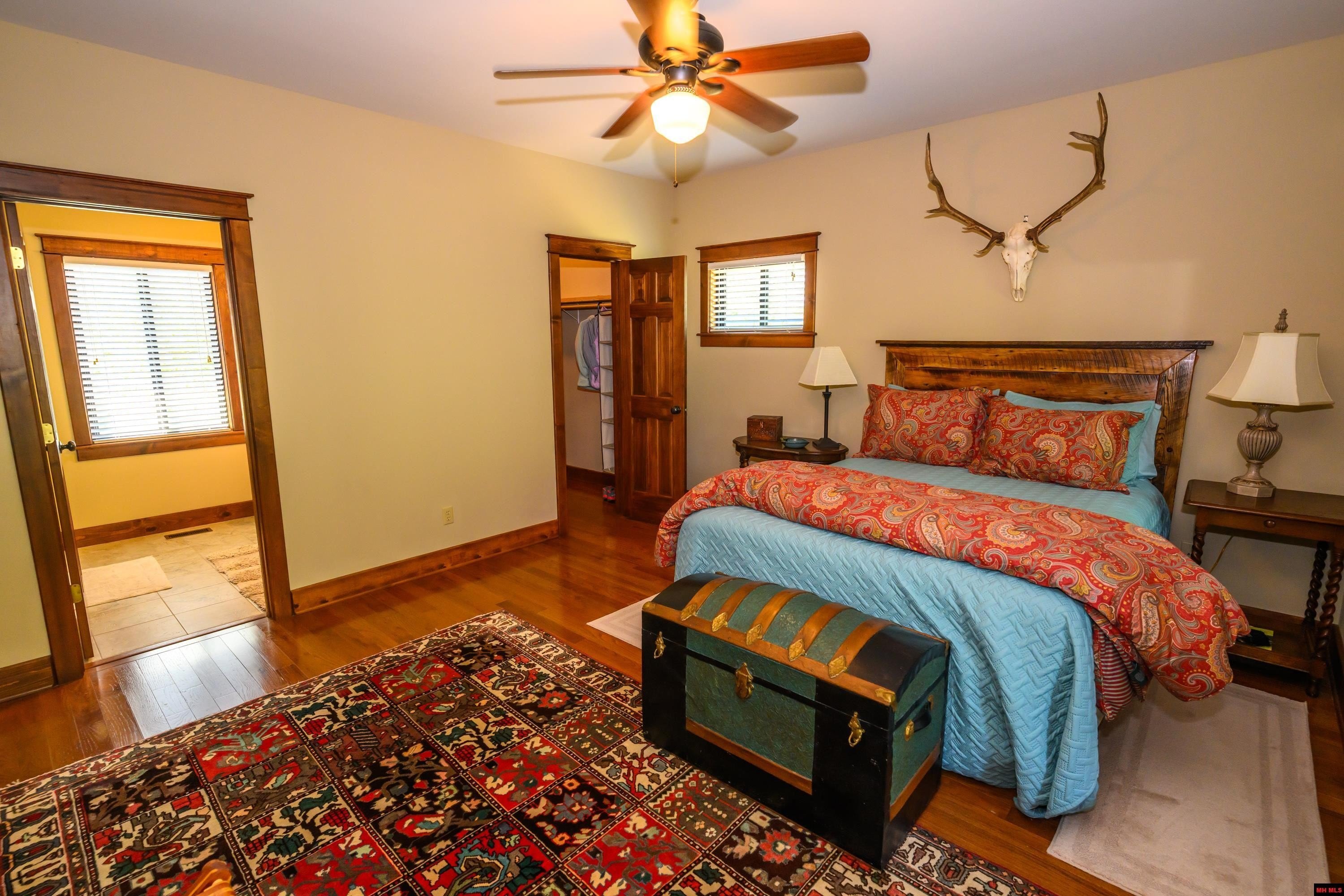 Norfork, Arkansas, 72658, United States, 3 Bedrooms Bedrooms, ,3 BathroomsBathrooms,Residential,For Sale,1921942
