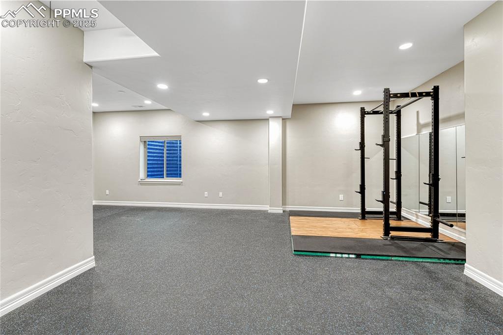 Colorado Springs, Colorado, 80921, United States, 5 Bedrooms Bedrooms, ,4 BathroomsBathrooms,Residential,For Sale,1939279