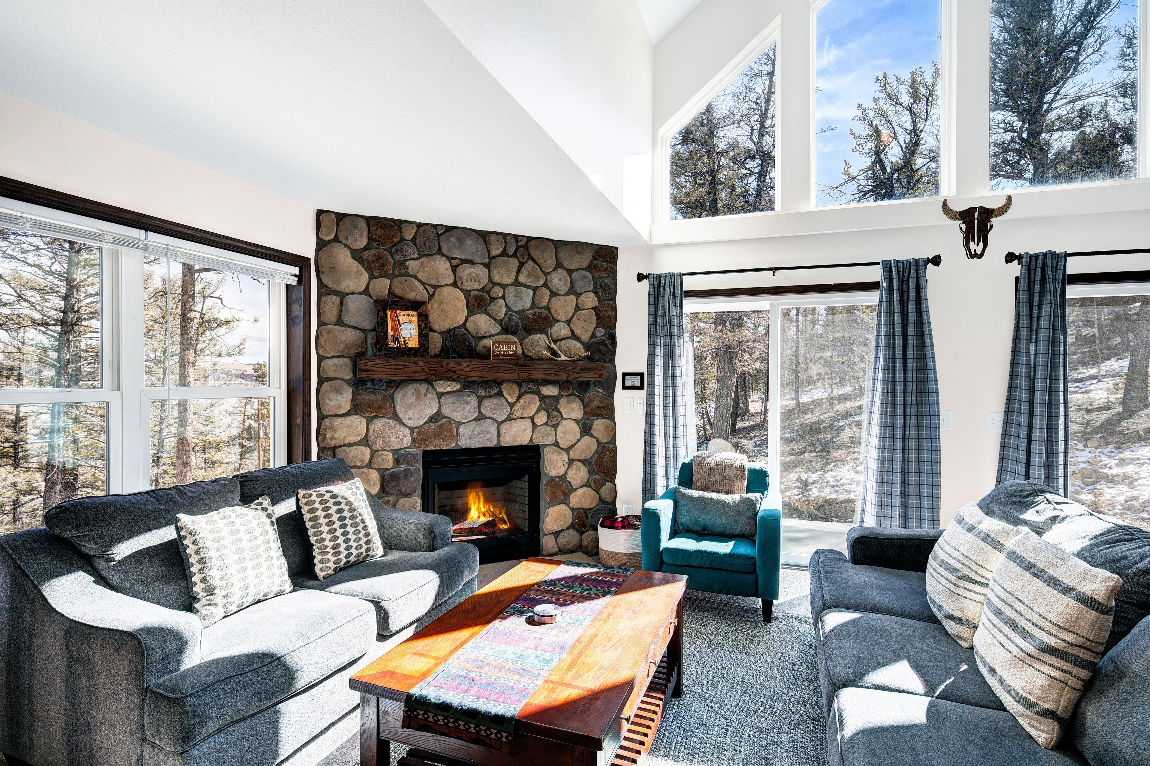  Escape to the Beauty of Redhill Forest in this Turnkey Mountain Retreat - 物件實景