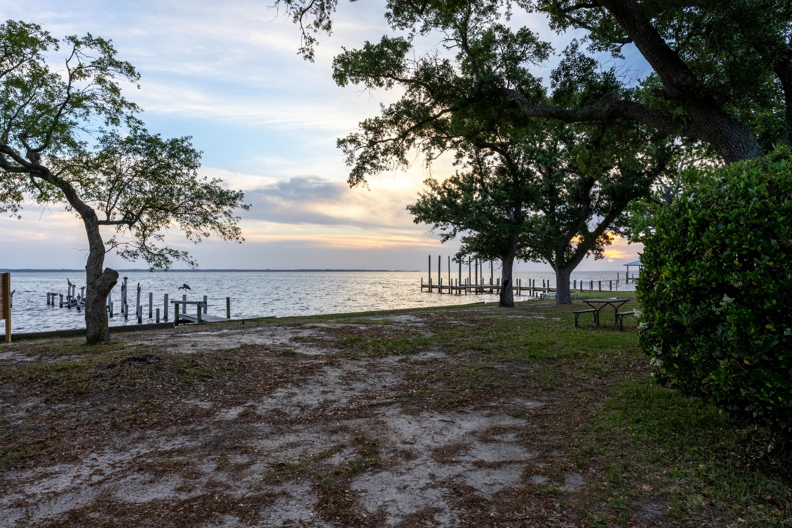 Freeport, Florida, 32439, United States, 2 Bedrooms Bedrooms, ,1 BathroomBathrooms,Residential,For Sale,1751806