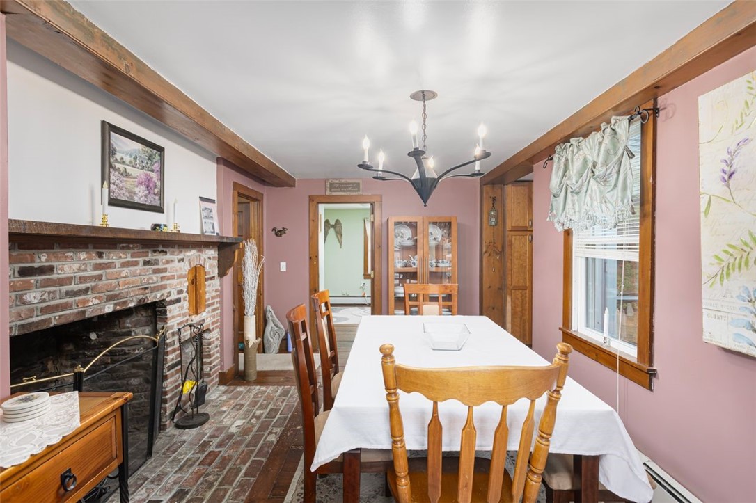 North Kingstown, Rhode Island, 02852, United States, 3 Bedrooms Bedrooms, ,2 BathroomsBathrooms,Residential,For Sale,1960458