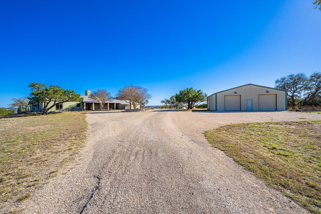 Kerrville, Texas, 78028, United States, 4 Bedrooms Bedrooms, ,5 BathroomsBathrooms,Residential,For Sale,1735504