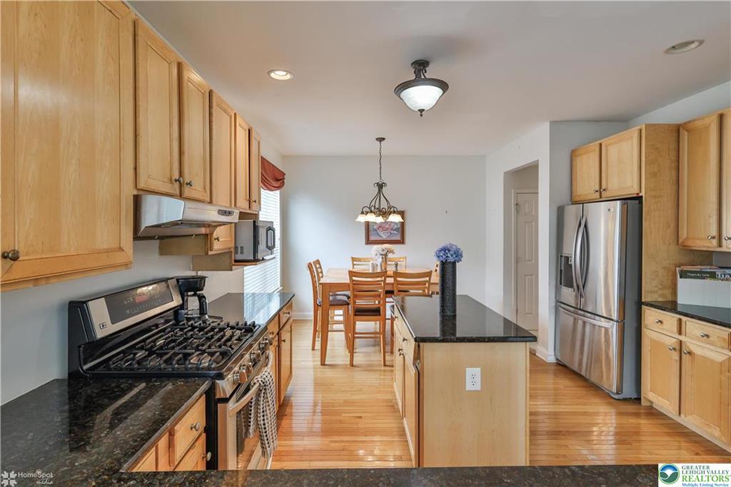 Easton, Pennsylvania, 18040, United States, 4 Bedrooms Bedrooms, ,3 BathroomsBathrooms,Residential,For Sale,1984149