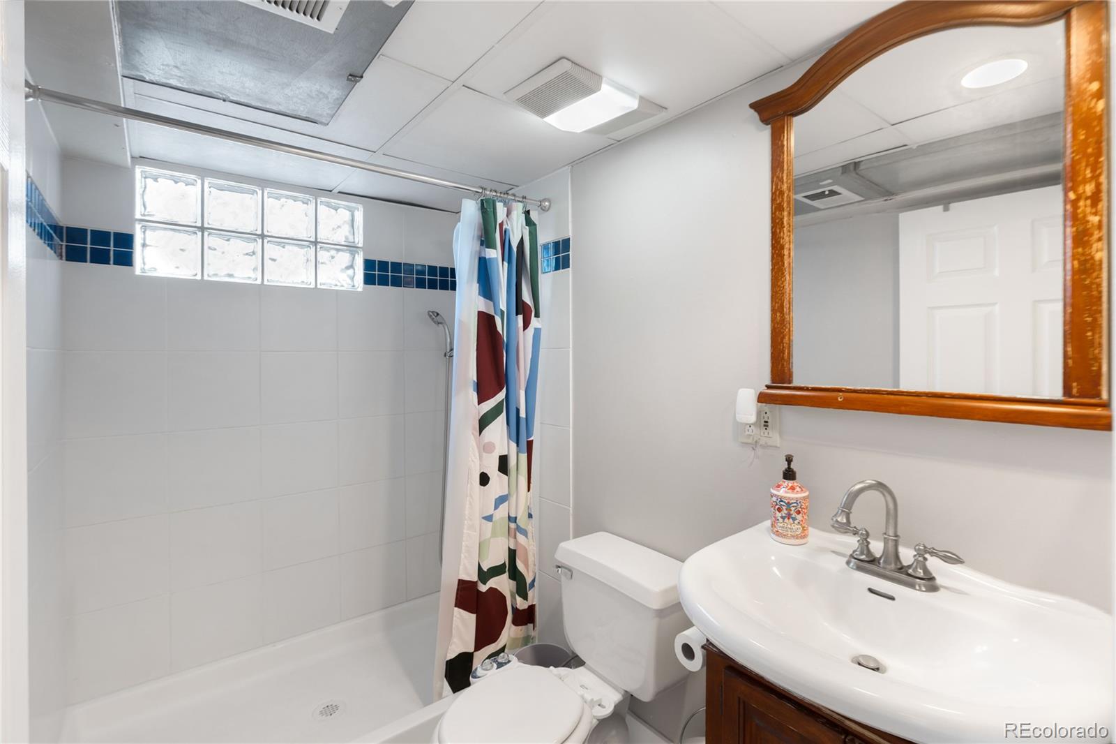 Denver, Colorado, 80211, United States, 3 Bedrooms Bedrooms, ,1 BathroomBathrooms,Residential,For Sale,1896112