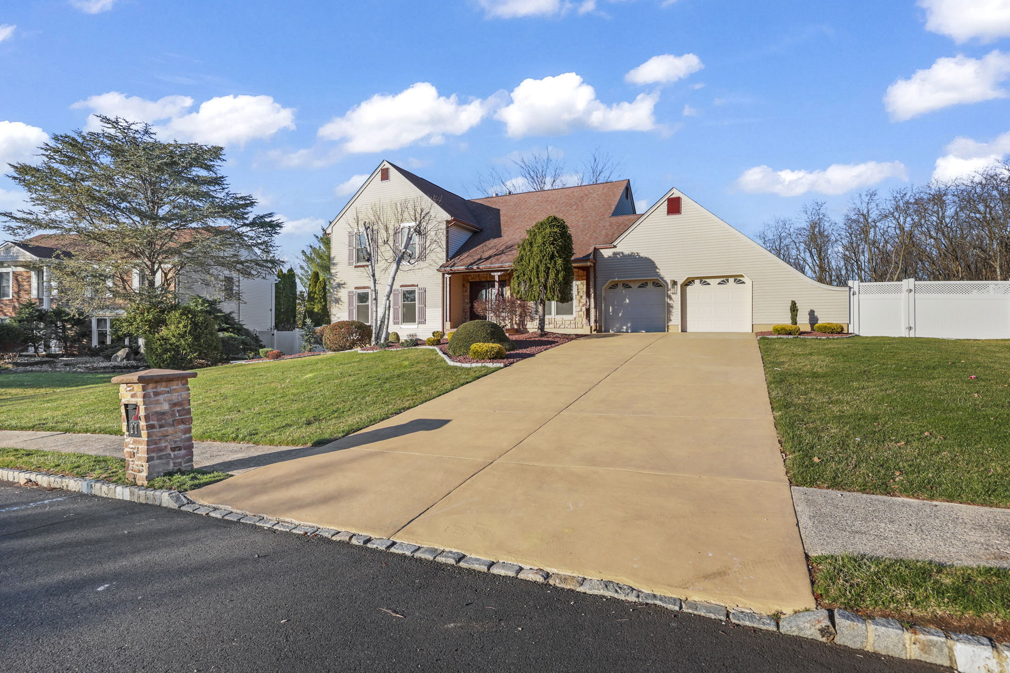  27 Meadow Lane - 物件實景