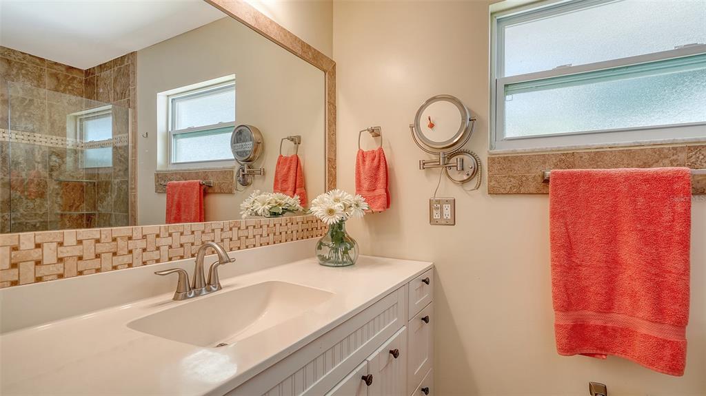 Sarasota, Florida, 34231, United States, 3 Bedrooms Bedrooms, ,2 BathroomsBathrooms,Residential,For Sale,1883466
