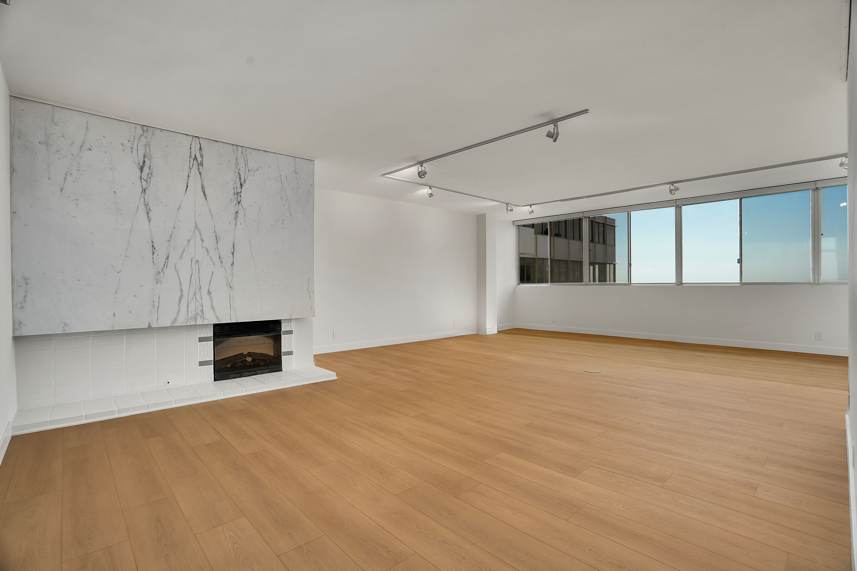  17352 W Sunset Blvd - 物件實景