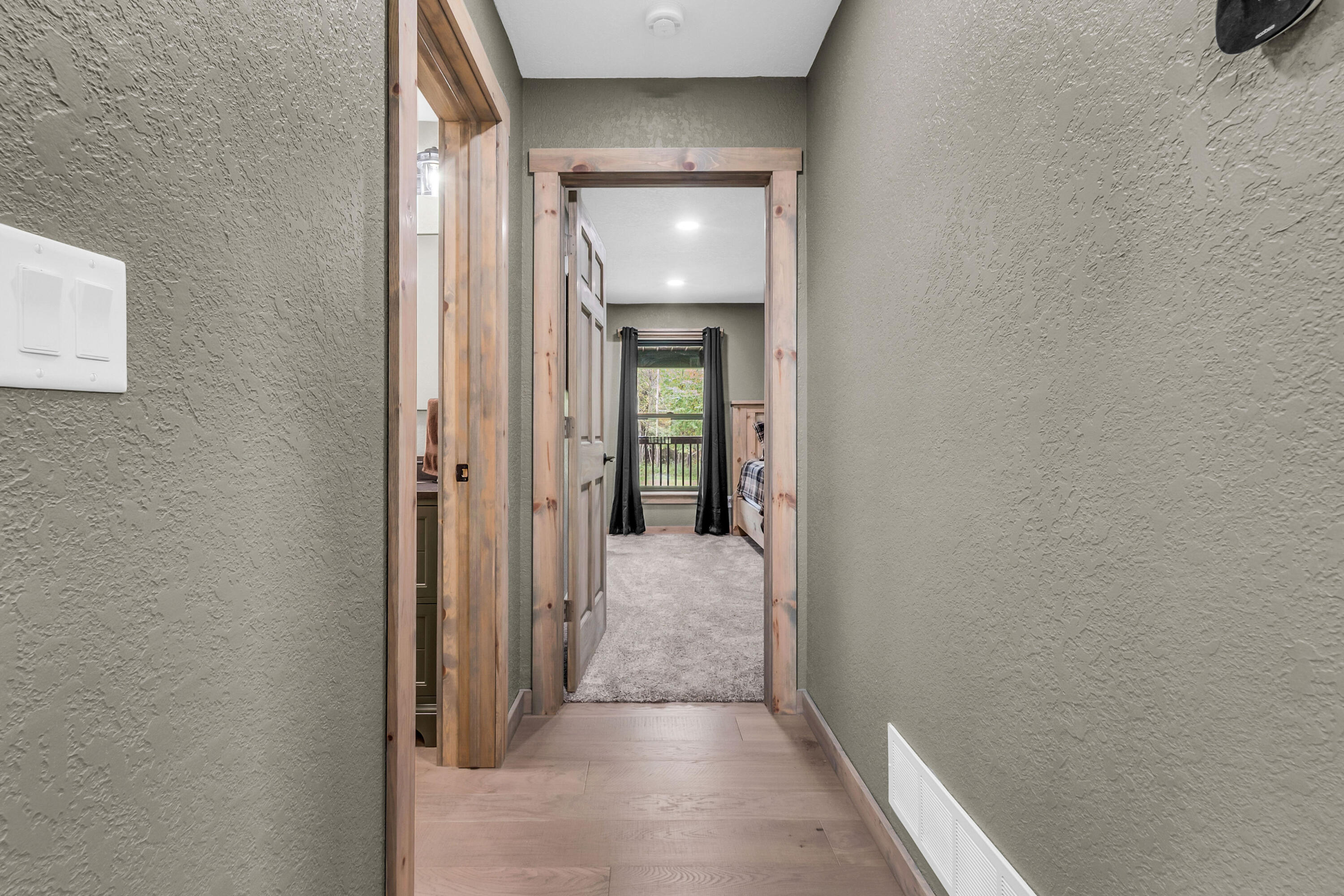 Quincy, Michigan, 49082, United States, 2 Bedrooms Bedrooms, ,3 BathroomsBathrooms,Residential,For Sale,1979767