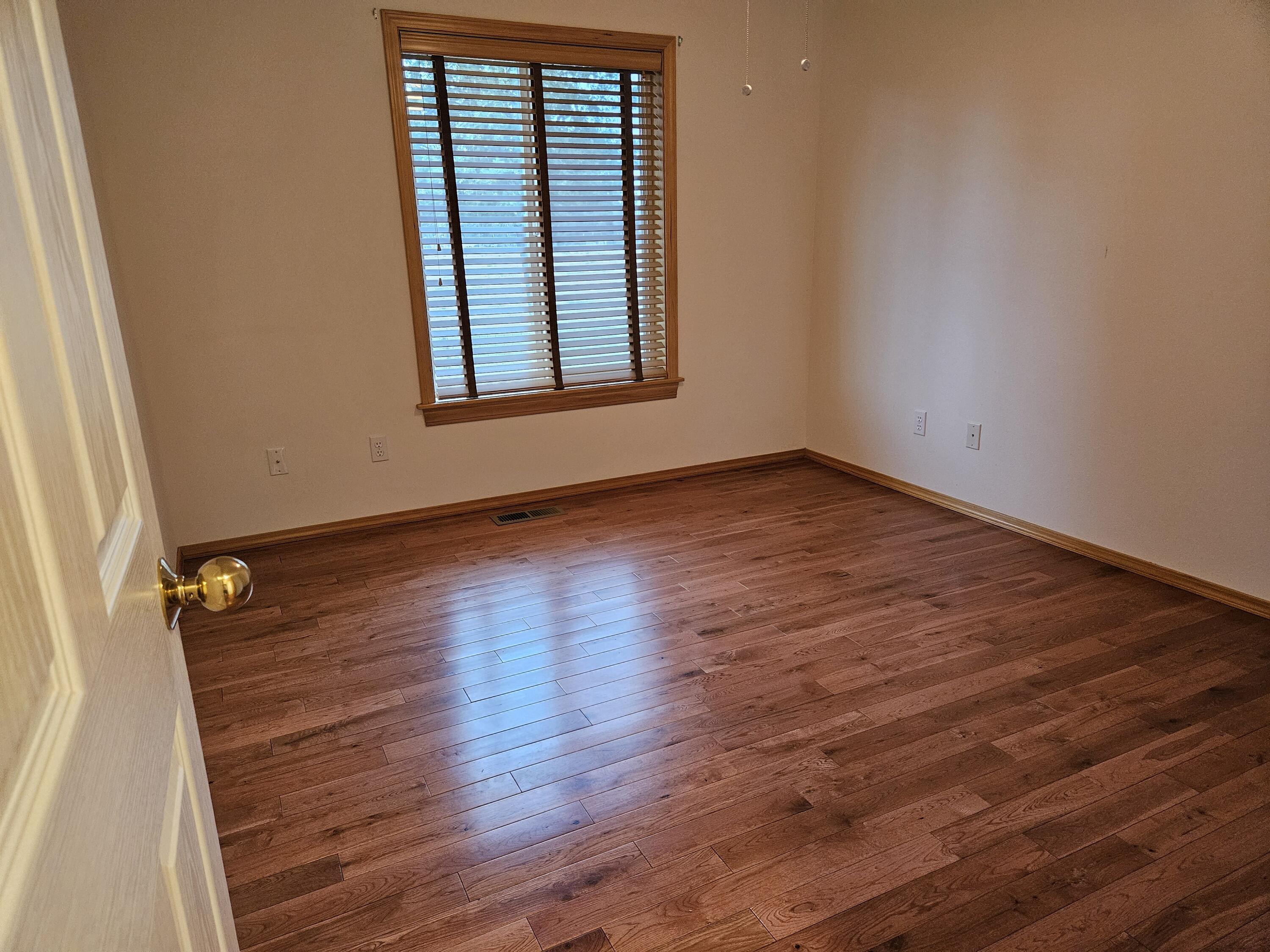 Redmond, Oregon, 97756, United States, 3 Bedrooms Bedrooms, ,2 BathroomsBathrooms,Residential,For Sale,1931963